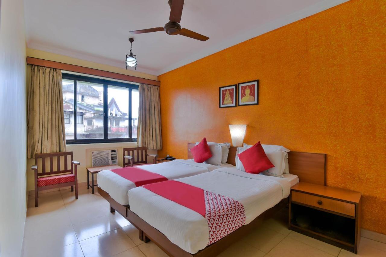 Hotel Manoshanti Panaji Exteriör bild
