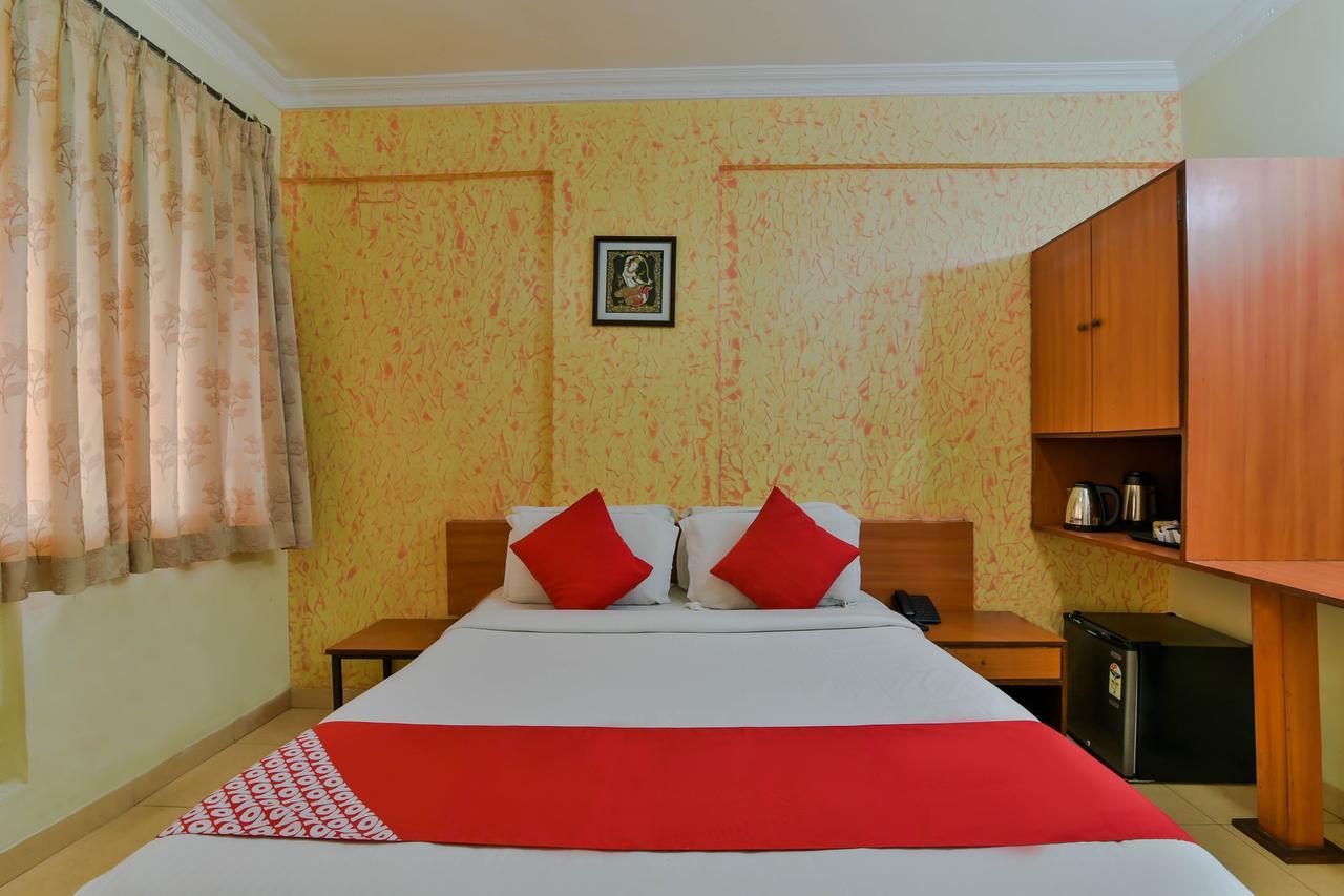 Hotel Manoshanti Panaji Exteriör bild